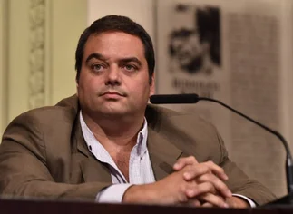 Gobierno tilda de 'polí­tica' a la marcha de sindicatos y piqueteros: 'Muchos que avalan la emergencia se fueron sin reconocer la pobreza'