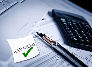 Quien ahorre a cinco años podrá deducir $21.000 al año de Ganancias