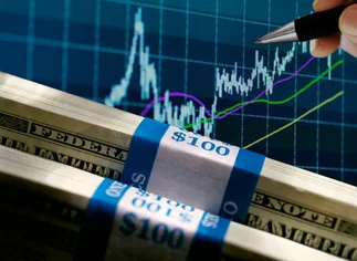 El 'top five' de las grandes tecnológicas agigantan su poder en la Bolsa