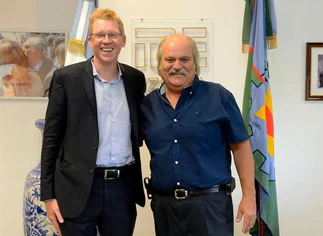 El presidente del Banco Provincia visitó Ezeiza y se reunió con el intendente