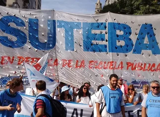 Cumbre clave para destrabar la paritaria docente en la Provincia: se reúnen los equipos técnicos del gobierno y los gremios
