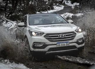 Hyundai inaugura la temporada de las automotrices en la nieve