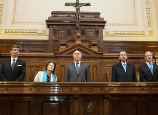 La Corte Suprema fijó lí­mites para el traslado de los jueces pero dejó firmes sus decisiones