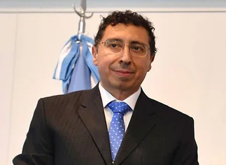 ¿Quién es Guillermo Lleral, el nuevo juez que investigará el caso Maldonado?