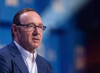 Kevin Spacey pidió perdón por acosar a un menor y contó que es gay