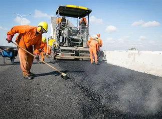 El consumo de asfalto logró otro récord histórico: 63.500 toneladas en octubre