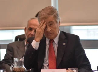 Denuncian 'irregularidades' en Armada para reparación del ARA San Juan