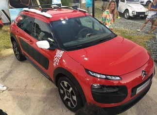 Así­ es la nueva edición especial del Citroí«n C4 Cactus Rip Curl