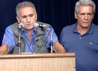 Cumbre de la CGT: entre fuertes rumores de quiebre, la central decidió sumarse a la marcha contra el Gobierno