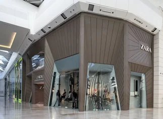 Con poco stock de ropa, sin cajas ni probadores: así­ es el 'Zara del futuro', el nuevo local de la marca en Londres