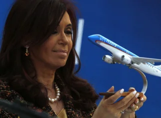 Los 9 contratos con los que Aerolí­neas benefició al hotel de CFK por más de u$s3,5 millones