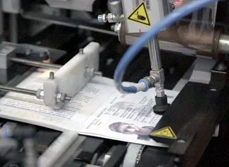Los pasaportes argentinos tendrán una antena de cobre desde fines de abril