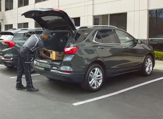 Amazon ahora entrega productos en el baúl del auto del usuario