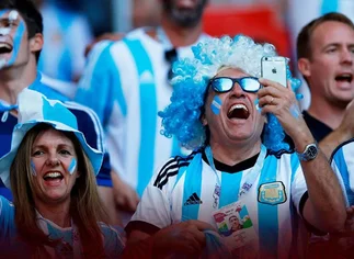 Mundial 2018: por la suba del dólar, los argentinos dejaron de usar la tarjeta y controlan gastos en Rusia