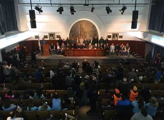 Por el paro, el Gobierno abre canales con CGT para relanzar reforma laboral y evitar desborde salarial