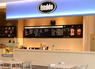 Retiros voluntarios y un nuevo formato de negocios: esta es la fórmula de Freddo para sobrevivir