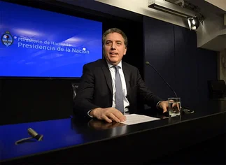 Dujovne buscó transmitir tranquilidad luego de la corrida cambiaria: 'No hay ninguna posibilidad de default ni de 2001'