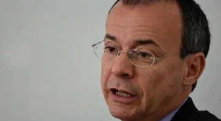 Artana criticó la estrategia para enfrentar la crisis: 'Macri tiene que preocuparse menos por el dólar y más por el riesgo país”