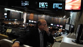 Acciones argentinas de bancos cayeron hasta 7% en Wall Street