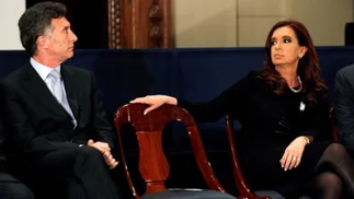 Macri, Cristina, corrupción y economía: Los números muestran un escenario abierto