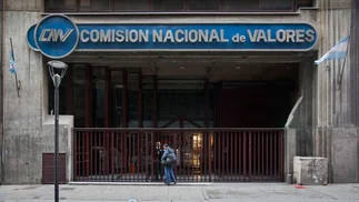 La CNV eliminó el uso de efectivo e incorporó los cheques electrónicos