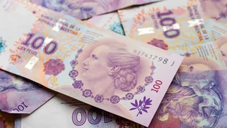 Los salarios perdieron 12,5 puntos de poder adquisitivo en el último año