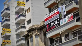 La devaluación hizo caer el precio en dólares de los inmuebles en Capital