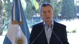 Macri: 'Nuestro gobierno no entra como matones a los diarios'