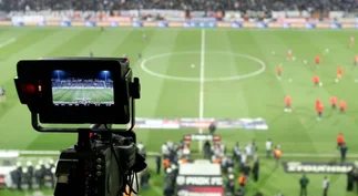 Cableoperadores se enfrentan a Conmebol por transmisión de partidos en Facebook