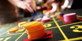 Por qué la oposición rechaza el plan del Gobierno para regular apuestas online