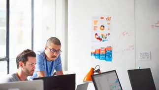 Sueldos millonarios para los 'Messi' del software, ¿pero valió la pena?