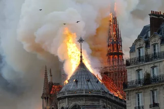 Notre Dame en llamas: una pérdida invaluable para la humanidad (VIDEO)