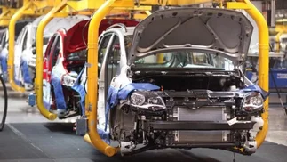 Enero crítico para automotrices: paran fábricas y caen ventas