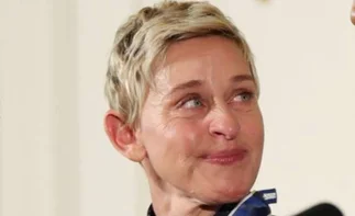Ellen DeGeneres reveló en una entrevista que fue abusada por su padrastro