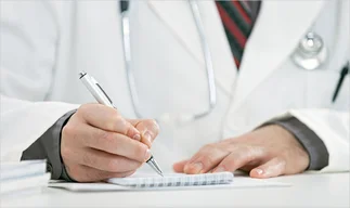 La receta del médico que se volvió viral en Twitter por su ilegible letra