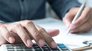 Contadores: honorarios mínimos sugeridos