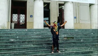 La conmovedora carta de un joven que se recibió de licenciado en química