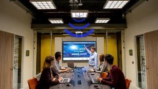 Li-Fi, la tecnología para navegar 100 veces más rápido con las luces de tu casa