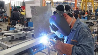 UOM reabrió la paritaria y ya se sabe cuánto cobrará un metalúrgico en julio