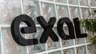 A días de su venta a Queruclor, despiden a empleados de Exal Corporation