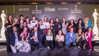 Avon entregó $200 mil a 5 líderes sociales para impulsar proyectos solidarios