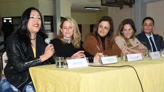 Entregaron diplomas en la Unidad 31 a nuevas egresadas de 'Look que transforma'