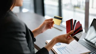 Débito, crédito o prepaga: cómo los argentinos usan tarjetas