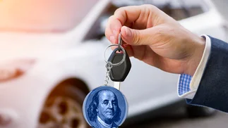 Toyota, Ford, Renault: híbridos y eléctricos a precio dólar blue