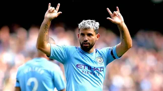 ¿Cuál fue el primer auto del Kun Agüero?
