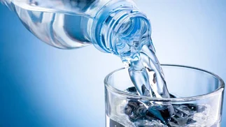 El agua, recurso esencial para la alimentación: cómo la cuidamos