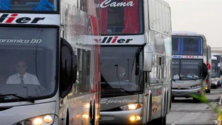 Tragedia Ruta 2: Argentina, entre los pocos países que permite micros de dos pisos