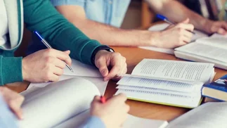 Más de 120 carreras: la UNLP abre el ingreso para mayores de 25 años sin título secundario