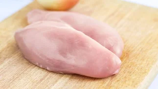 CHAU al pollo de Brasil: por qué Argentina acaba de prohibir su importación