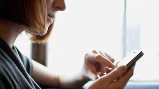 'Viudas negras' en Tinder: ¿cómo protegerse?